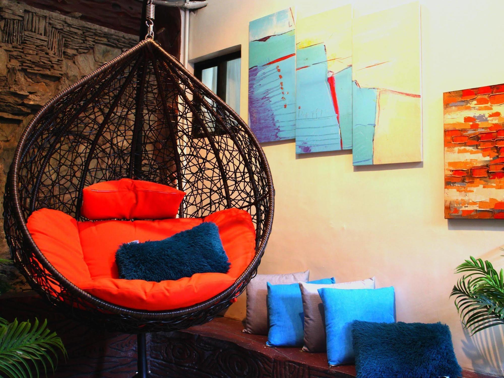 Tropical Breeze Hostel Cebu - Cebu Center Экстерьер фото